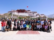 “中国在保护自然环境的同时实现了高度现代化！”——多国记者眼中的现代西藏